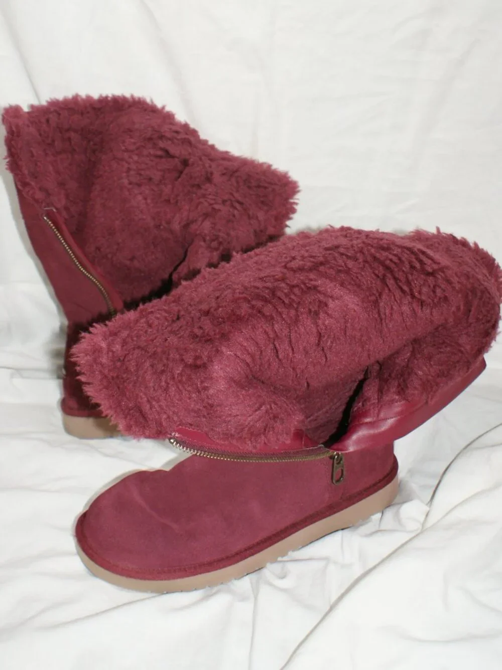 Koolaburra by Ugg Maroon Tall Shearling Boot - Size 8 - EUC